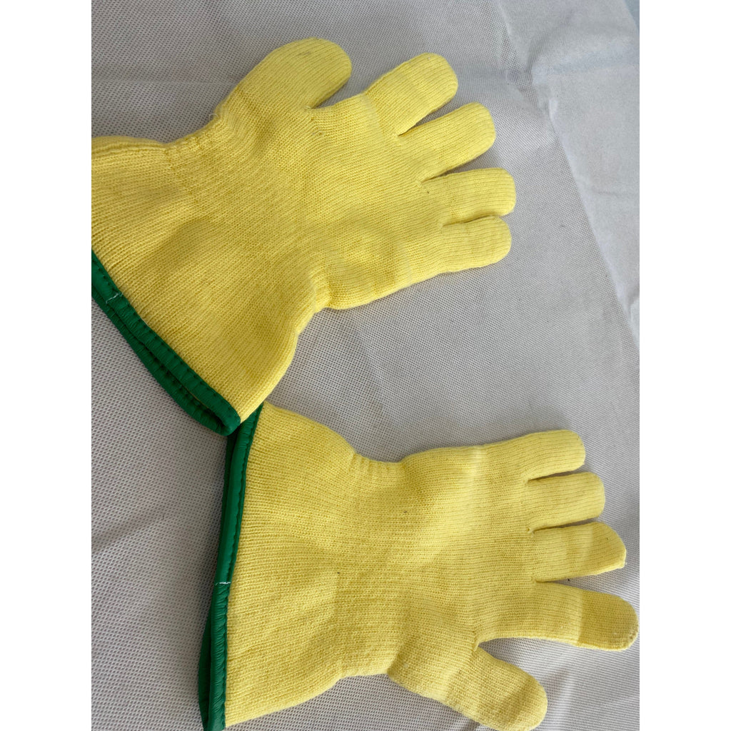 USED Unbranded Thermal Under Gloves - Yellow-Sale- by Divemaster Scuba Nottingham-Divemaster Scuba Nottingham